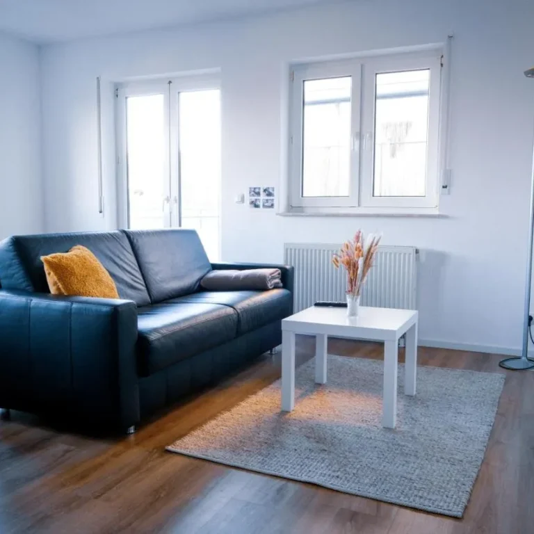 Apartment N ()